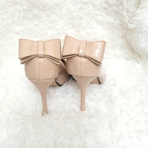 Pierre Dumas Beige Heels with Bow size 11 - Picture 5 of 10